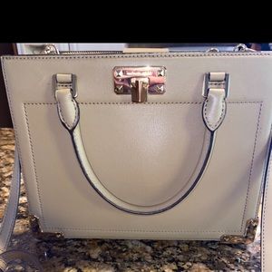 MICHAEL KORS PURSE!